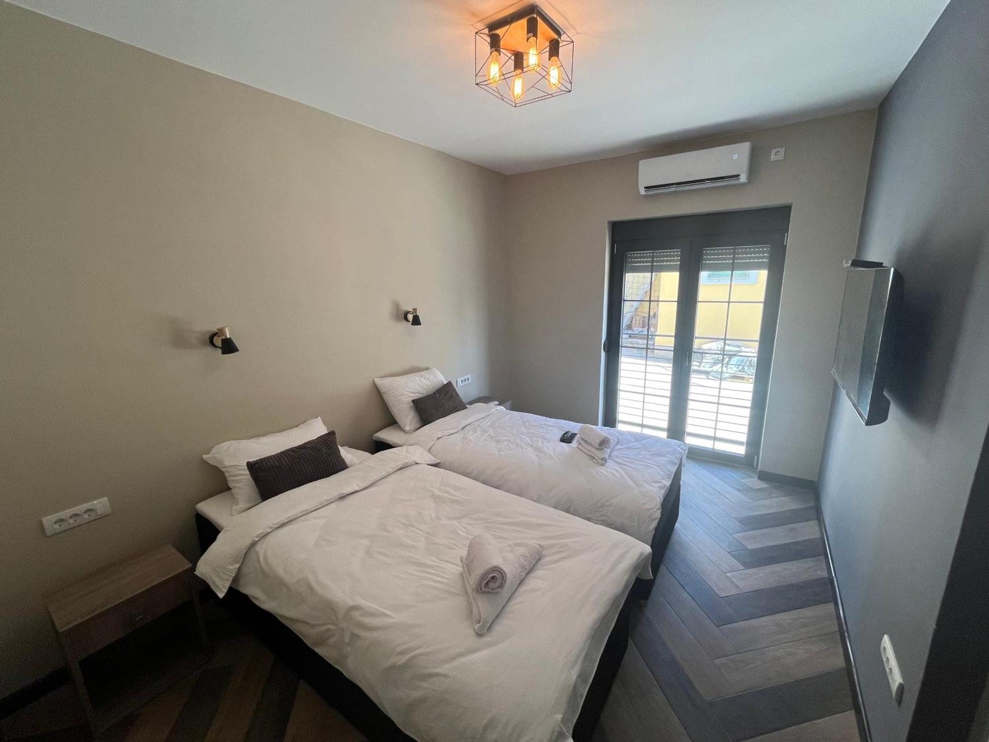 Hotel La Roue Vrsac Zewnętrze zdjęcie