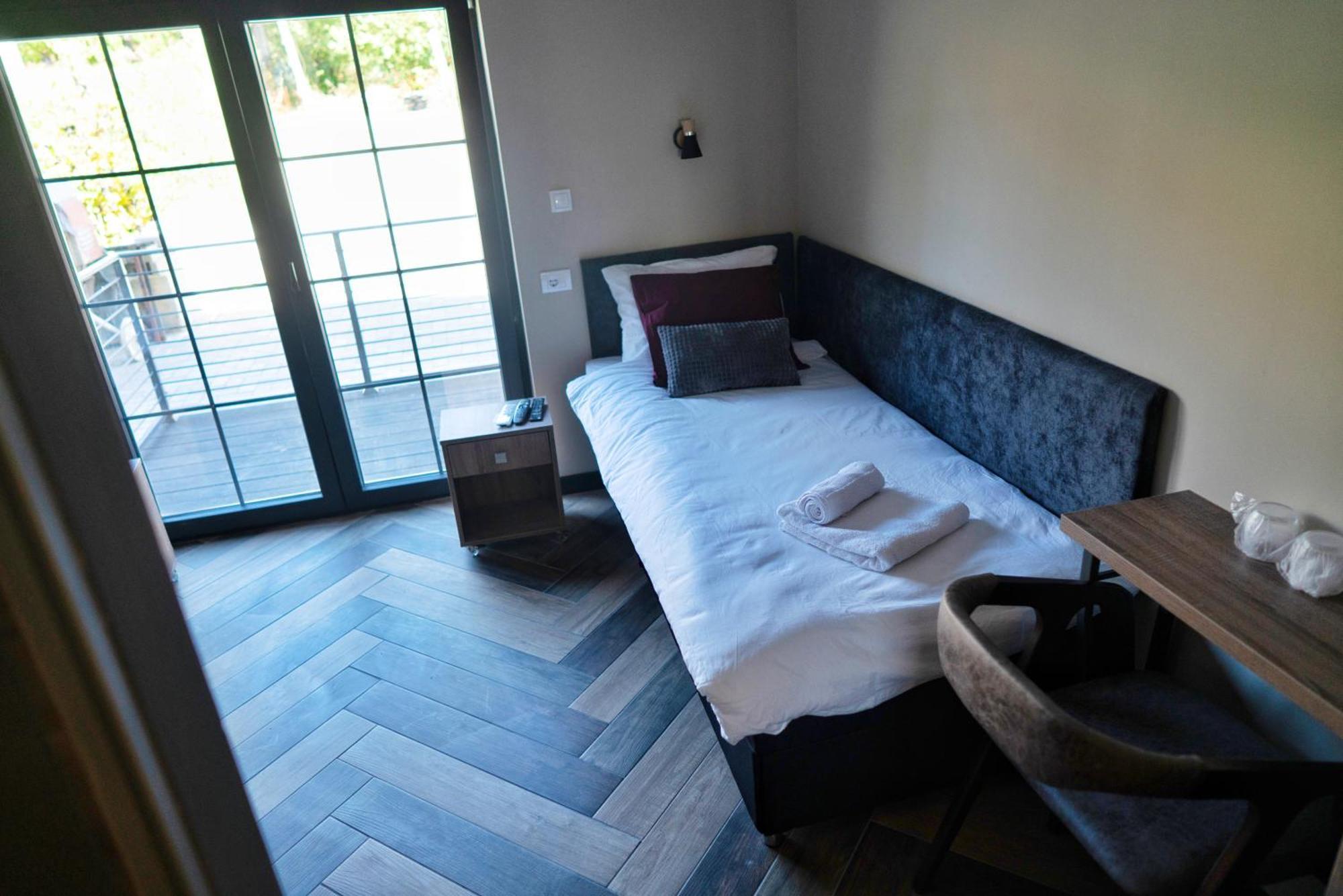 Hotel La Roue Vrsac Zewnętrze zdjęcie