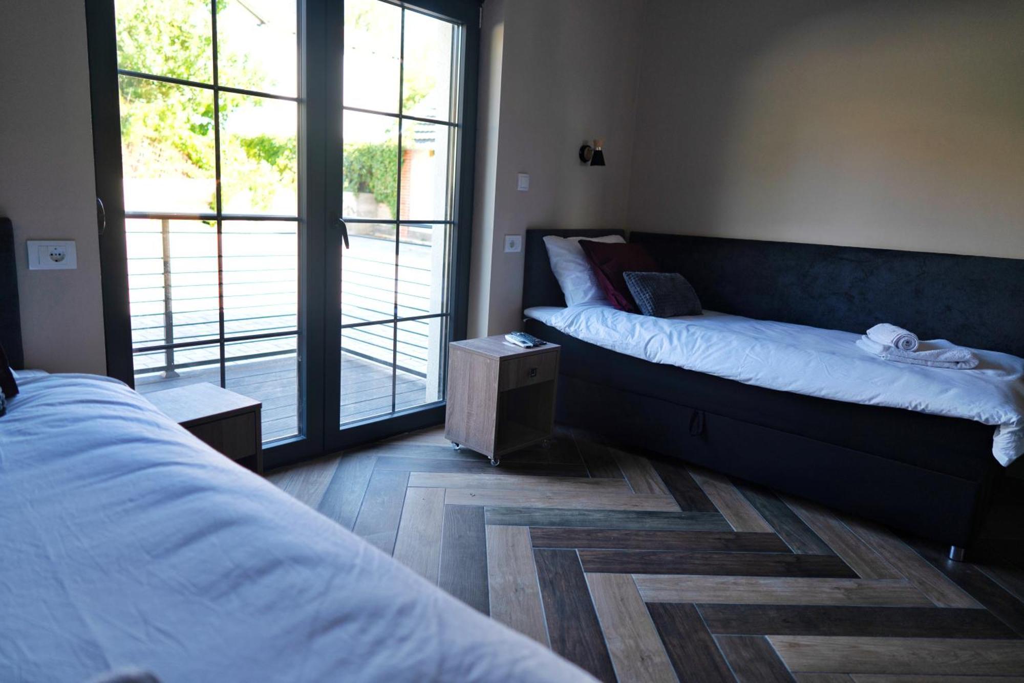 Hotel La Roue Vrsac Zewnętrze zdjęcie