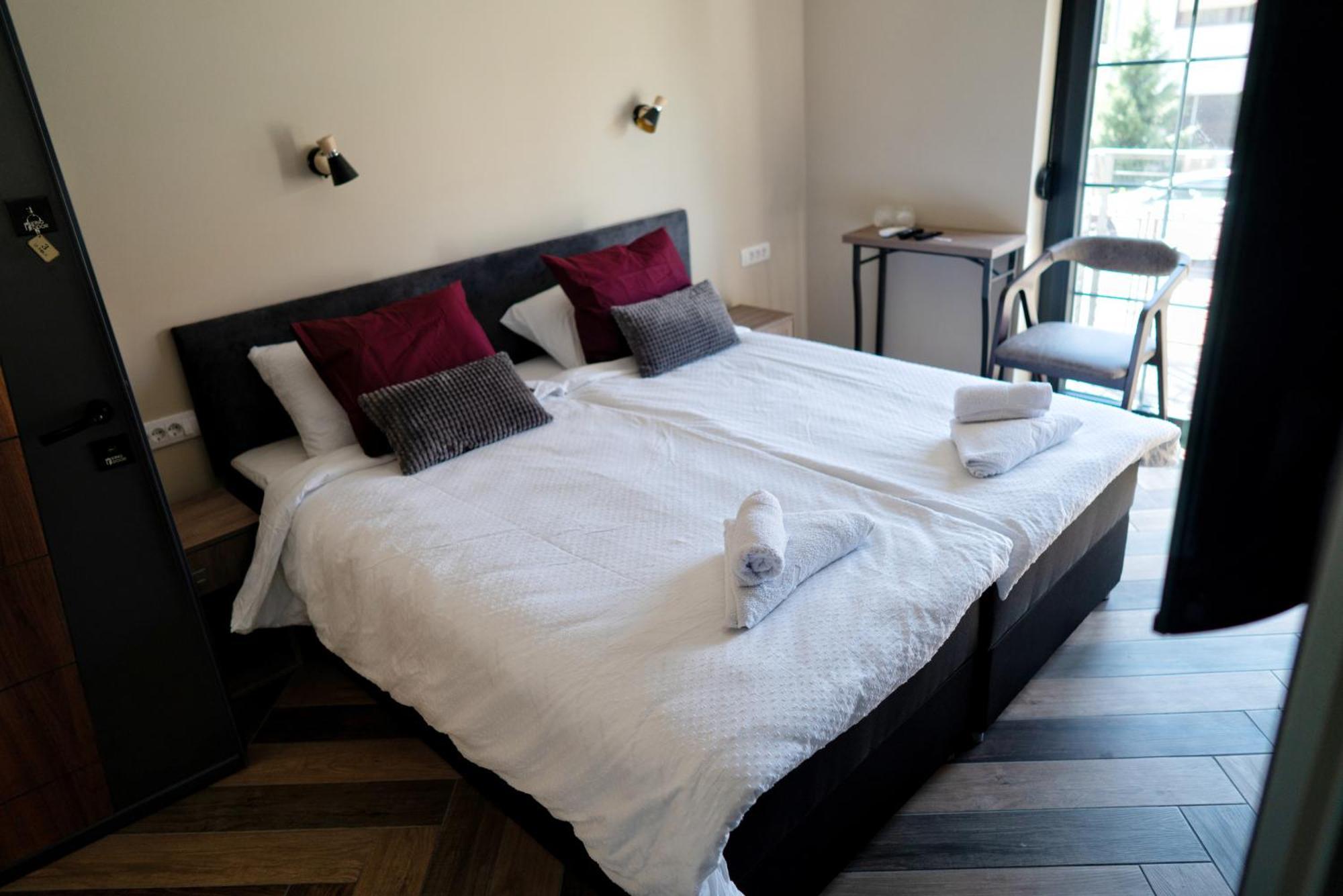 Hotel La Roue Vrsac Zewnętrze zdjęcie